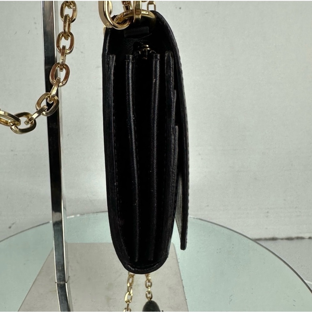 Louis Vuitton Amarante Monogram Vernis Shoulder Bag in Black Patent Leather - Picture 4 of 10